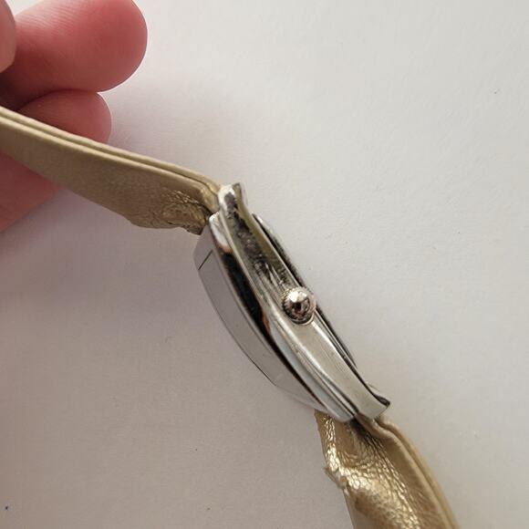 Vintage Watches Gold Wide Strap Square Dial Watch Bold Y2K Glam Statement - Picture 10 of 10